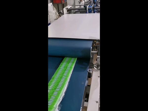 PVC PET胶盒机...